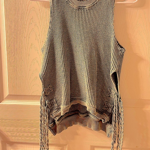 Free People Tank - Picture 2 of 3